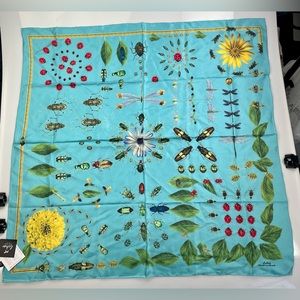 Echo woman’s scarf size 34”x33”